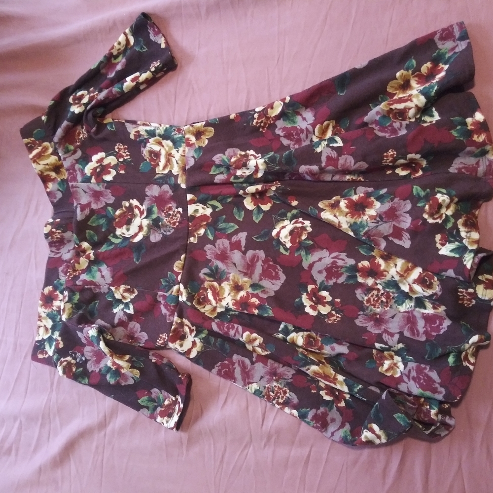 Dress - Picture 2 of 2